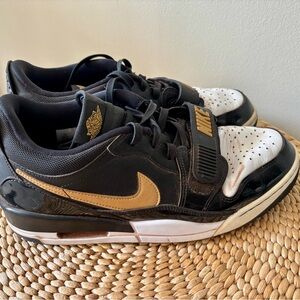 Nike Black and White Sneakers